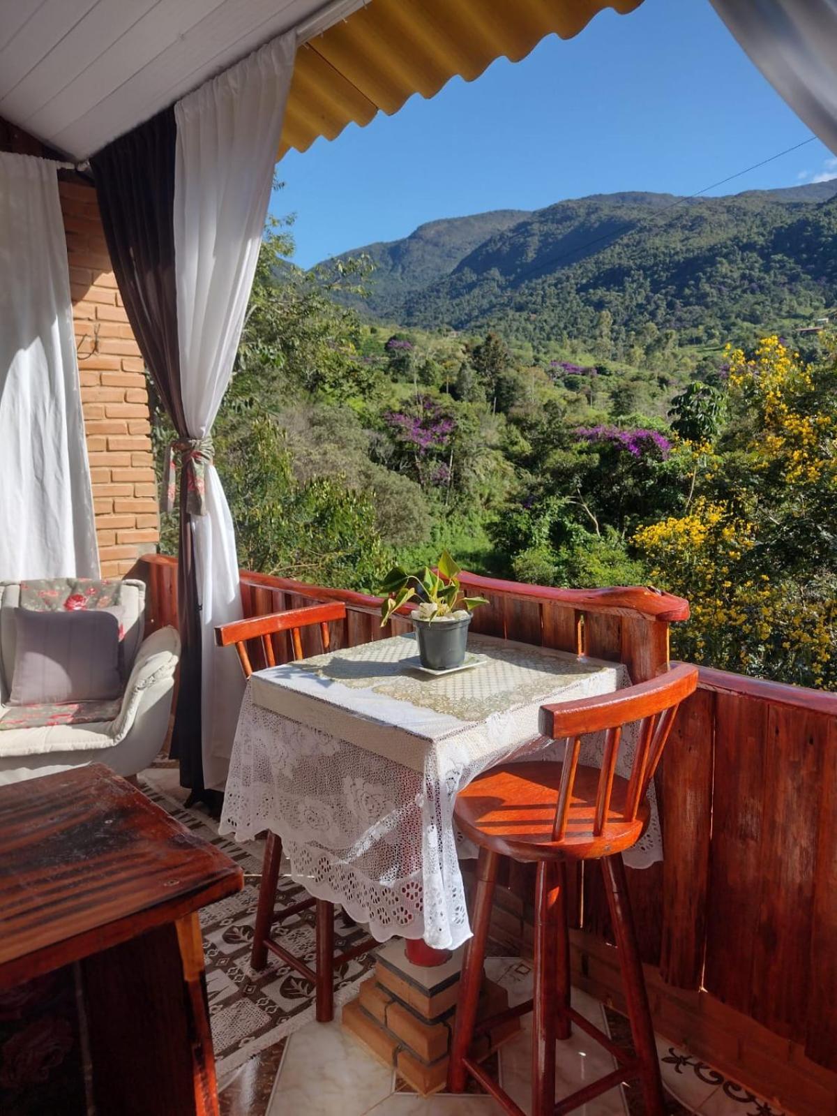 Pousada Rancho Das Flores Espera Feliz Bagian luar foto