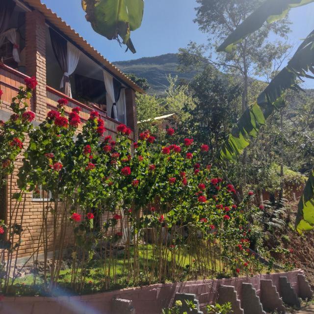 Pousada Rancho Das Flores Espera Feliz Ruang foto