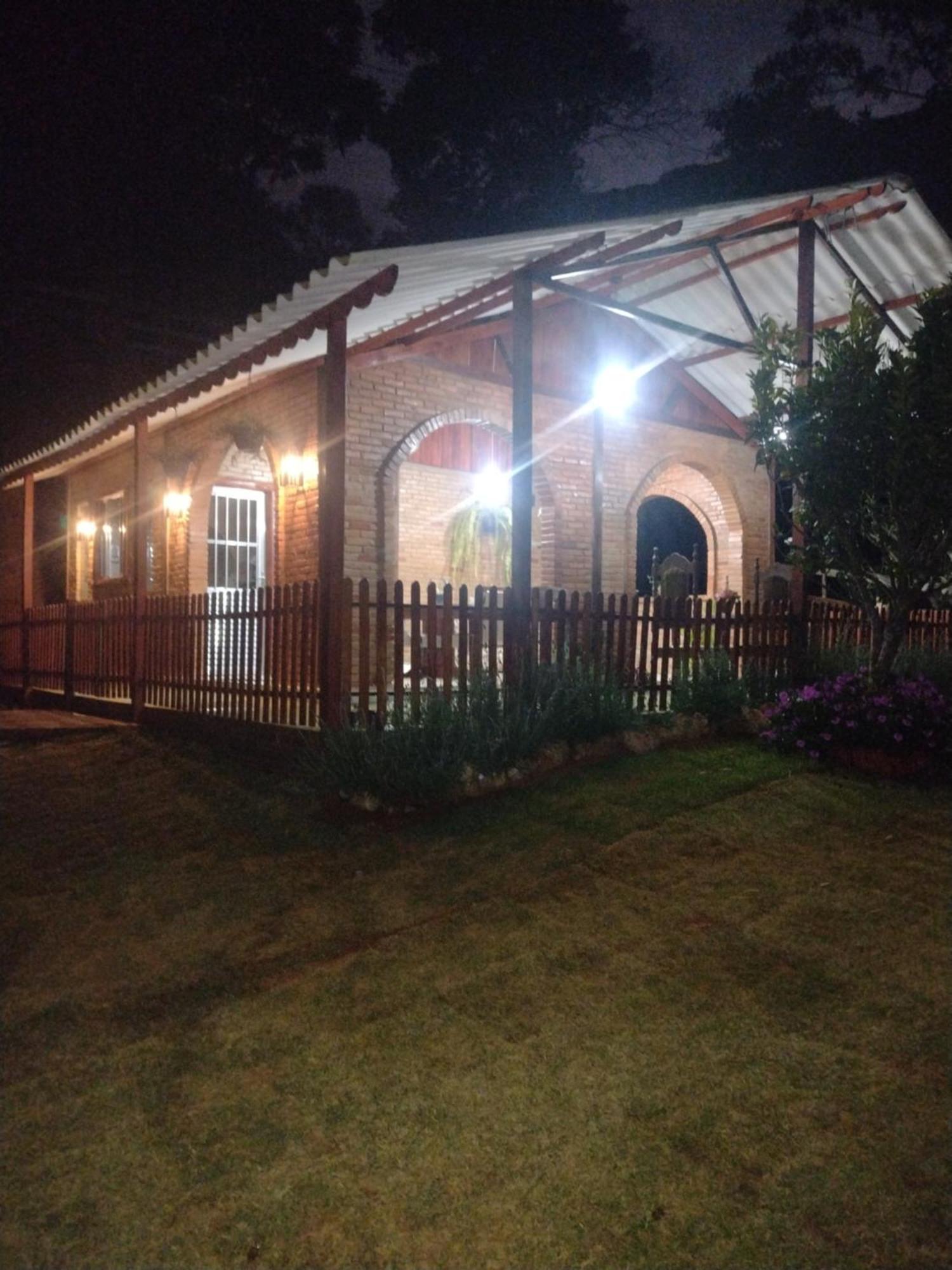 Pousada Rancho Das Flores Espera Feliz Bagian luar foto