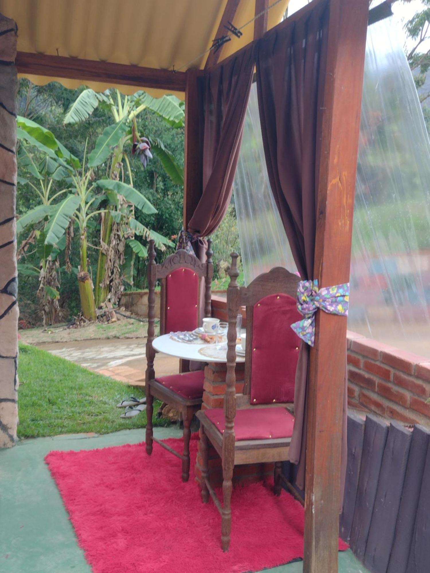 Pousada Rancho Das Flores Espera Feliz Bagian luar foto